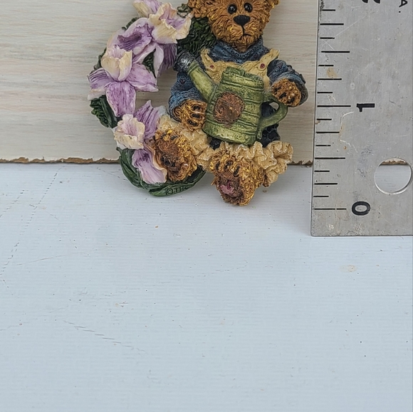 Boyd's Bears & Friends BEARWEAR Collection Pin Brooch Watering Can Iris - Picture 2 of 3